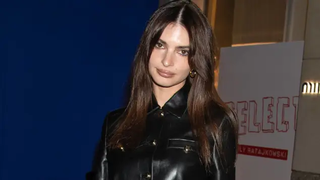 Emily Ratajkowski