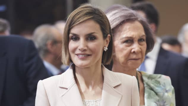 Queen Letizia Everything To Know About The Spanish Royal She assumed the position of queen and her husband assumed the position of king. queen letizia everything to know about