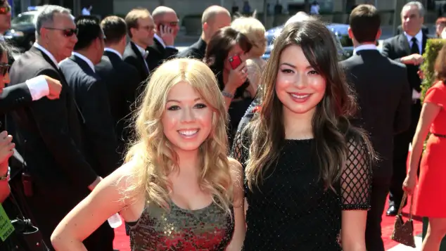 Jennette McCurdy and Miranda Cosgrove