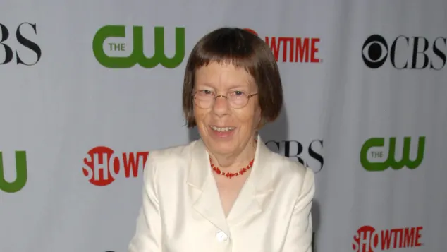 Linda Hunt