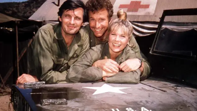 "MASH" cast