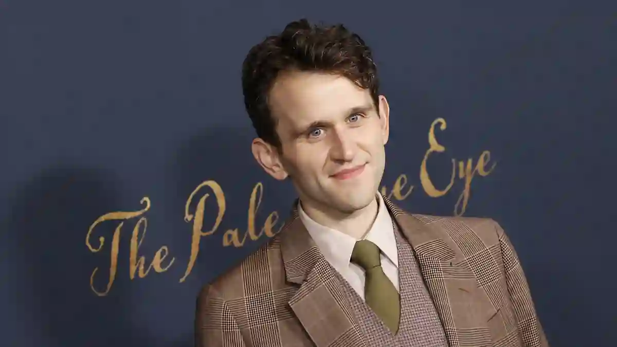 Harry Melling, who rose to fame as "Dudley Dursley" in "Harry Potter," on the red carpet in December 2022