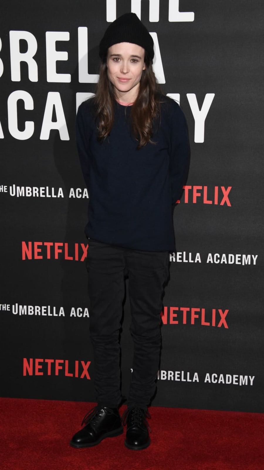 Elliot Page Umbrella Academy Star Announces He Is Trans