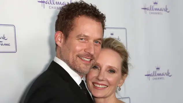 Anne Heche and James Tupper