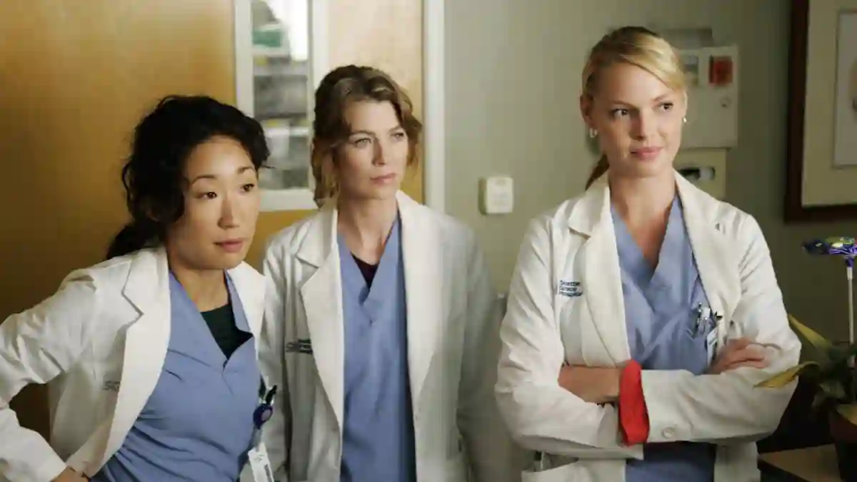 Sandra Oh, Ellen Pompeo and Katherine Heigl in Grey's Anatomy