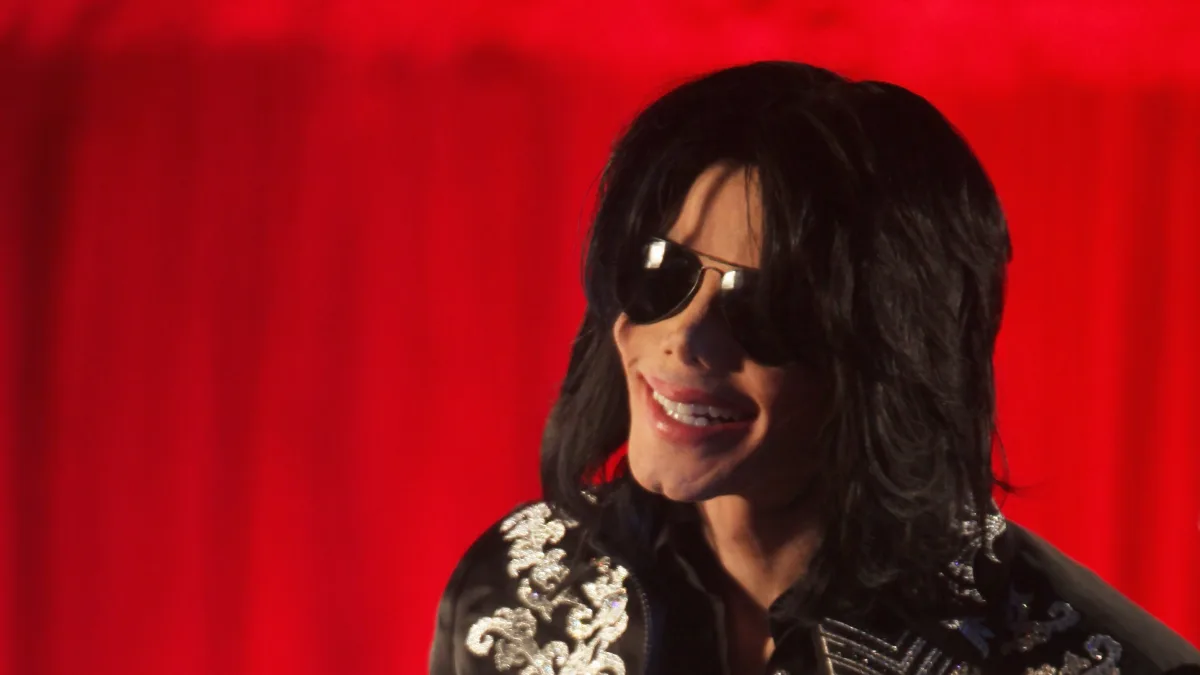 Michael Jackson en una rueda de prensa en el O2 Arena de Londres el 5 de marzo de 2009