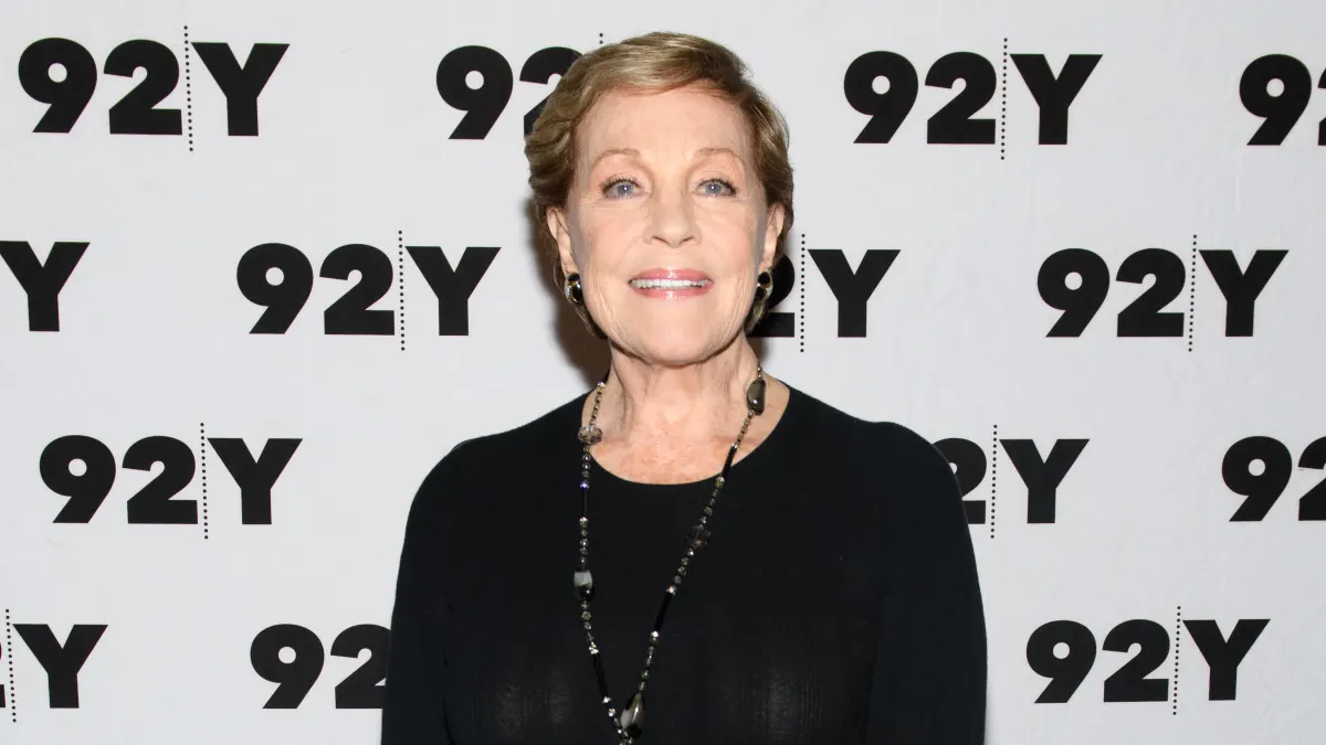 julie andrews actress of the mary popins