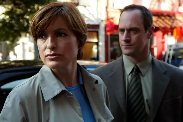 Mariska Hargitay and Christopher Meloni in their roles 