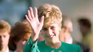 Lady Diana at Paris airport on November 13, 1992