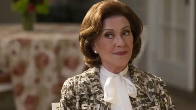 Kelly Bishop