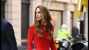 duchess kate lady in red red outfit