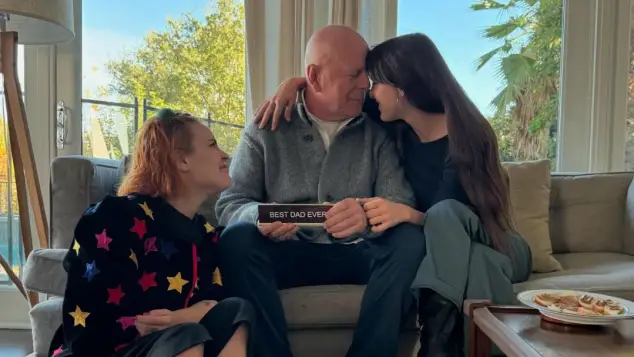 Bruce Willis with his daughters Tallulah and Scout