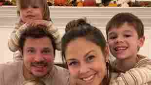 Vanessa and Nick Lachey's family pose for an Instagram photo together