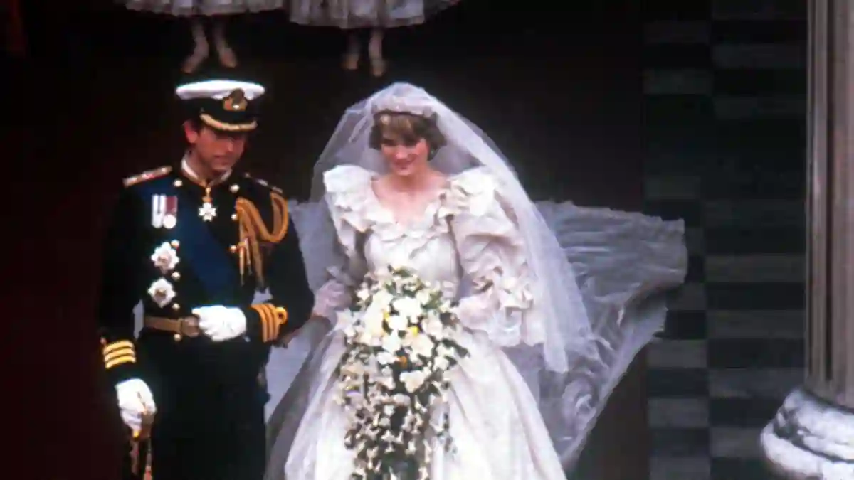Princess Diana wedding shoes Prince Charles day 1981 royal wedding love