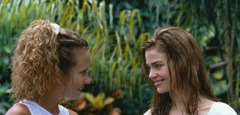 "Wild Things": Jennifer Taylor and Denise Richards 