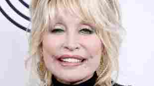 Dolly Parton Performs 'He's Alive' On Easter Sunday During Self Isolation