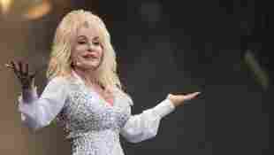 Dolly Parton Fans Petition For Statues Of Her To Replace Tennessee Confederate Monuments