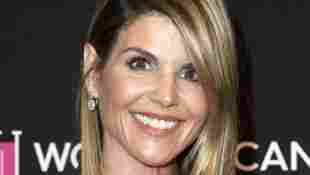 'Fuller House' Addresses Lori Loughlin's Character's Whereabouts In Emotional Final Episodes