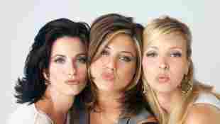 Courteney Cox, Jennifer Aniston and Lisa Kudrow played "Monica", "Rachel", and "Phoebe" in the series 'Friends'.