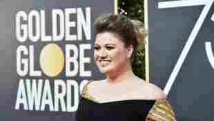 Kelly Clarkson Golden Globes 2018