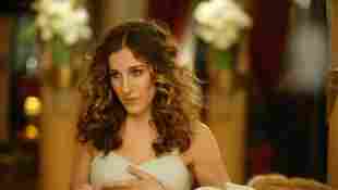 Sarah Jessica Parker in 'Sex and the City', "An American Girl in Paris."