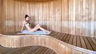 alessandra ambrosio hot sexy sauna