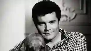 Why Max Baer Jr. Didn't Return For The Beverly Hillbillies Movie 1981 Legend TV movie reunion cast 1993 Jethro actor