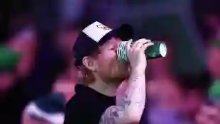ed sheeran darts world championship bully
