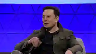 Elon Musk Explains How To Pronounce Baby X Æ A-12's Name