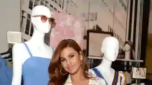 Eva Mendes red carpet hot sexy revealing