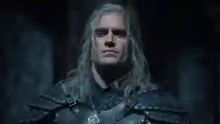 Henry Cavill en una imagen promocional de 'The Witcher'
