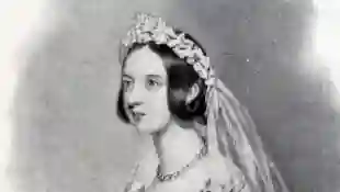 This Is How Queen Victoria Proposed To Prince Albert husband royal family wedding 1839 1840 engagement story related first cousins