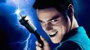 Jim Carrey has new Super Bowl ad as "The Cable Guy" Verizon 2022 watch preview movie film