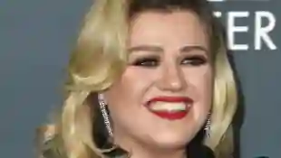 Kelly Clarkson had to sleep in her car before she became famous