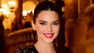 Kendall Jenner Wipes Out, Posts Hilarious Video Of Her Snowboarding Fail!