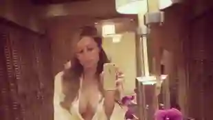 Paris Hilton zeigt ihre Brüste