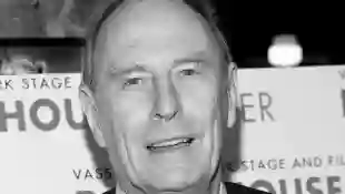 paxton whitehead dead deceased deceased