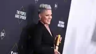 Pink poses with the Peoples Champion Award during the 45th annual E! People's Choice Awards.
