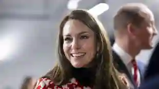 Princess Kate maternity coat red white houndstooth Prince William pregnant Prince Louis