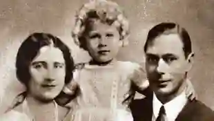 Queen Elizabeth II father relationship King George VI