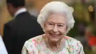 Queen Elizabeth II new record second longest reigning monarch world history Thailand King France Louis XIV