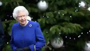 Queen Elizabeth "Sad" Harry & Meghan Missing Christmas 2020