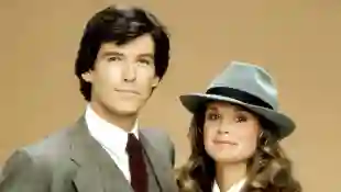 Remington Steele Cast : Hier et aujourd'hui aujourd'hui 2021 2022 où sont-ils acteur actrice stars Pierce Brosnan NBC séries télévisées