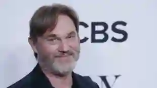 Richard Thomas Shares His Feelings On The New Waltons Reboot Movie Homecoming film 2021 cast John Boy actor narrator release premiere date CW watch interview