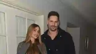 Après six mois de relation, Vergara et Manganiello se sont fiancés en 2014 lors de vacances à Hawaï.