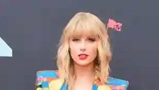 Taylor Swift attends the 2019 MTV Video Music Awards