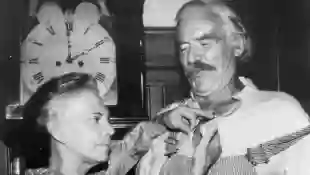 The Sad Reason "Grandpa" Disappeared From The Waltons actor Will Geer death cause season 6 7 episode TV show series 1978 age 2021