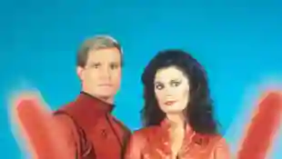 V: Cast Of Original Miniseries Then & Now