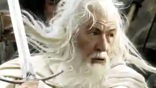 Ian McKellen en una imagen promocional de la película 'El señor de los anillos'