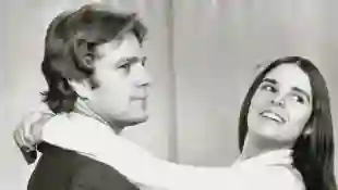 Ryan O Neal and Ali MacGraw in Love Story